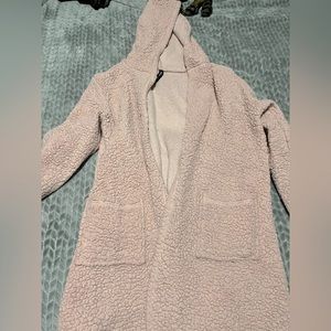 Fluzzy pink cardigan